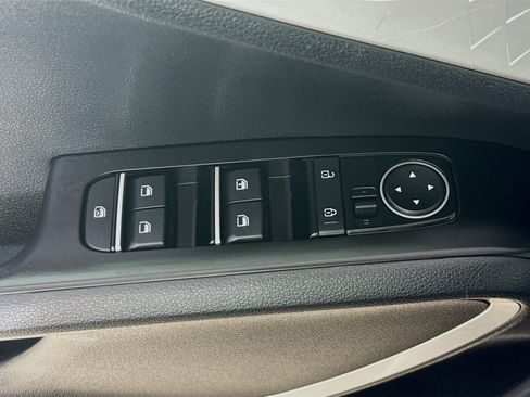 Used 2023 Kia Soul LX w/ LX Technology Package FWD image 20