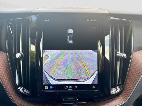 Used 2023 Volvo XC60 B5 Plus w/ Protection Package Premier FWD image 15