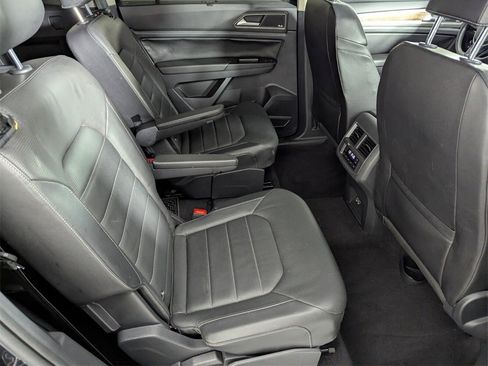 Used 2019 Volkswagen Atlas SEL Premium image 31