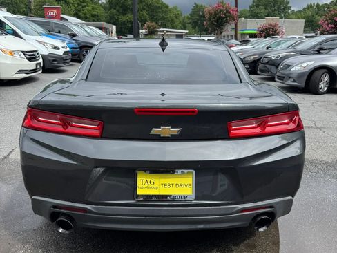 Used 2016 Chevrolet Camaro LT RWD image 5