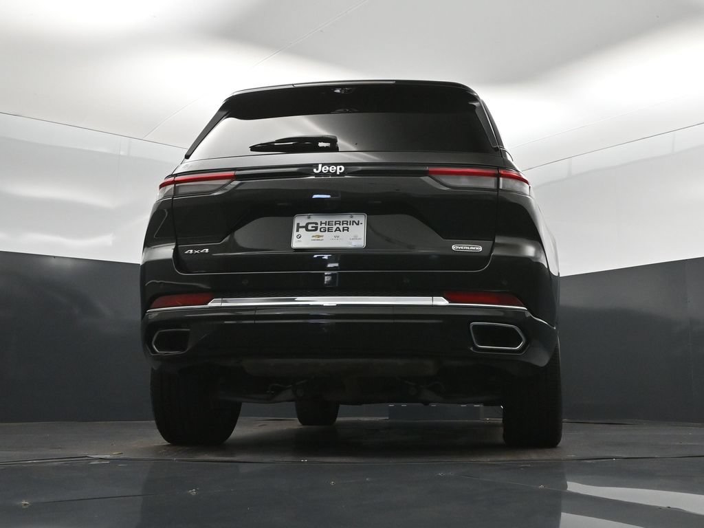 Used 2024 Jeep Grand Cherokee Overland w/ Luxury Tech Group IV AWD/4WD image 41