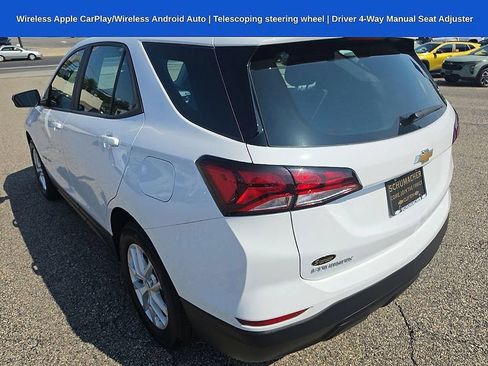 Used 2023 Chevrolet Equinox LS FWD image 6