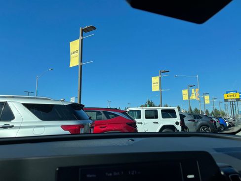 Used 2024 Kia Sportage LX image 18