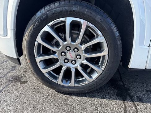 Used 2023 GMC Acadia Denali w/ Denali Ultimate Package image 31