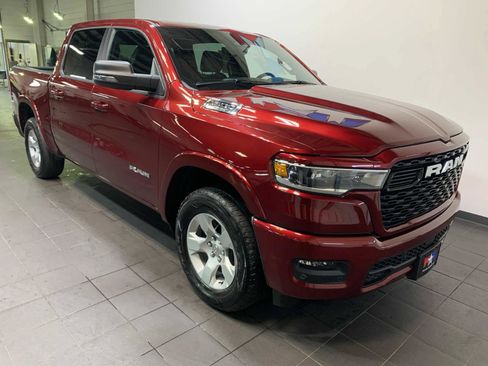 Used 2025 RAM 1500 Big Horn AWD/4WD image 2
