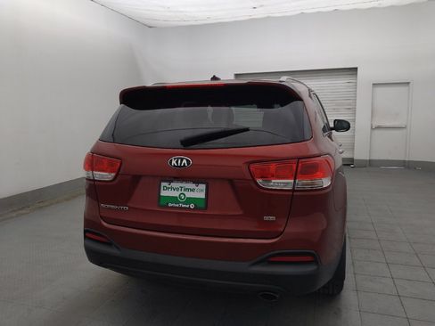 Used 2016 Kia Sorento AWD image 7