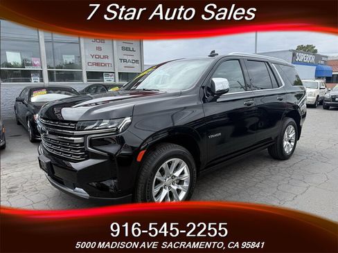 Used 2021 Chevrolet Tahoe Premier w/ Premium Package image 3