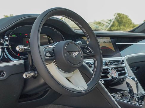 New 2026 Bentley Flying Spur Plug-In Hybrid image 19