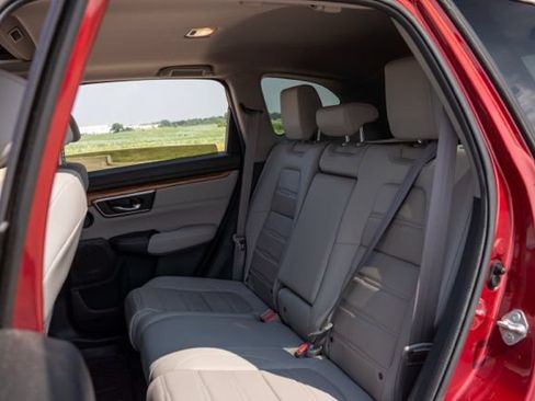 Used 2022 Honda CR-V Touring image 16