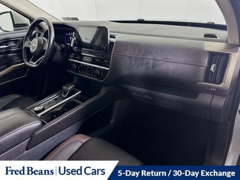 Used 2022 Nissan Pathfinder Platinum w/ Cargo Package image 34
