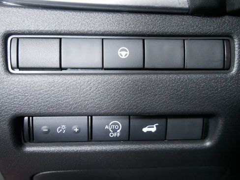 Used 2023 Nissan Rogue SV w/ SV Premium B Package AWD/4WD image 24