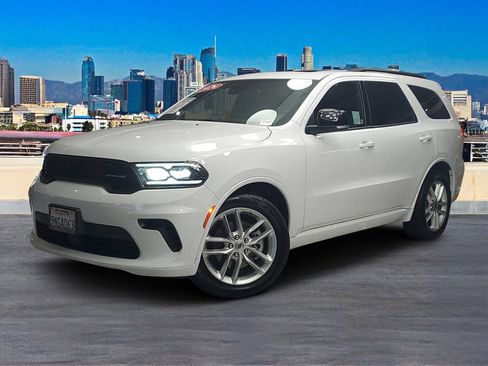 Used 2024 Dodge Durango GT RWD image 2