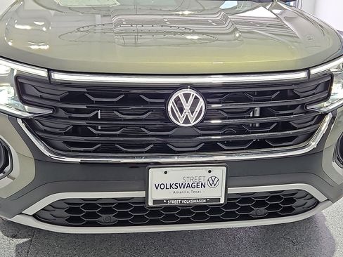 New 2026 Volkswagen Atlas Cross Sport SE FWD image 11