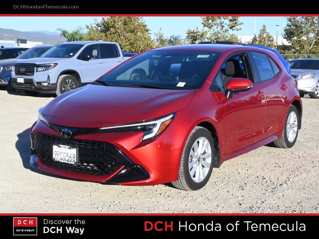 Used 2025 Toyota Corolla SE w/ SE Package FWD image 1