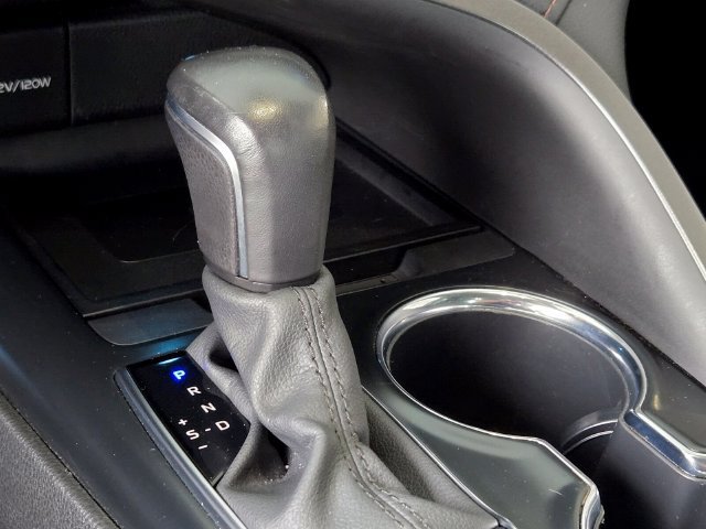 Used 2020 Toyota Camry XLE w/ Driver Assist Package FWD image 28