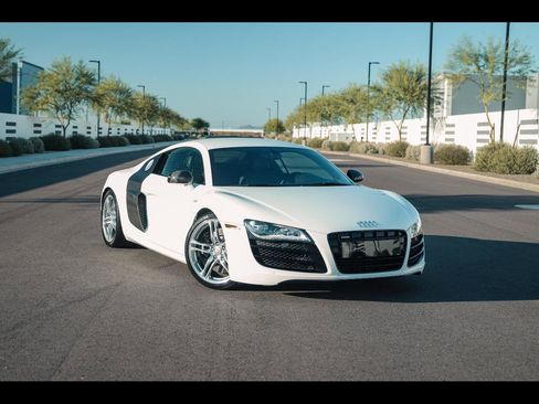 Used 2010 Audi R8 V10 image 2