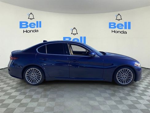 Used 2017 Alfa Romeo Giulia Ti w/ TI Lusso Light Wood Package image 5