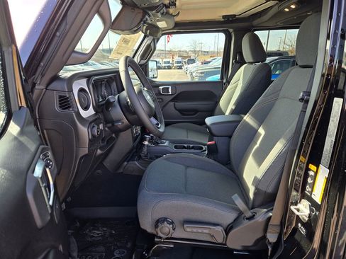 New 2026 Jeep Gladiator Sport AWD/4WD image 13