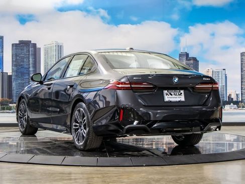 New 2026 BMW 530i xDrive w/ M Sport Package image 9