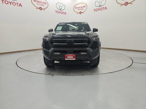 Used 2025 Toyota Tacoma SR5 RWD image 4