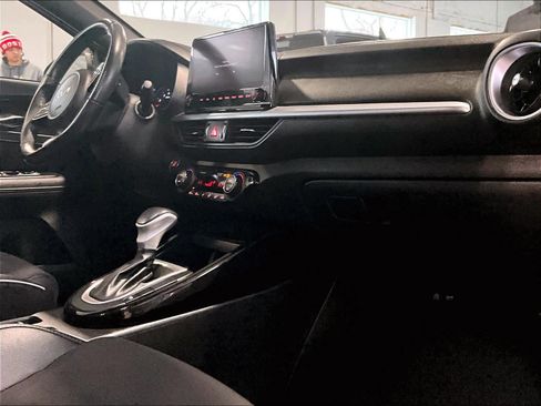 Used 2023 Kia Forte GT-Line w/ GT-Line Premium Package image 14