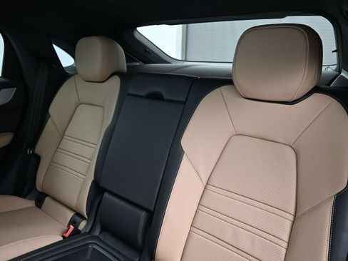 Certified 2026 Porsche Cayenne Coupe AWD/4WD image 6