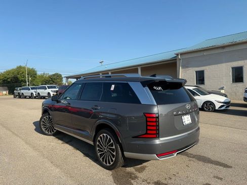 New 2026 Hyundai Palisade Calligraphy FWD image 6