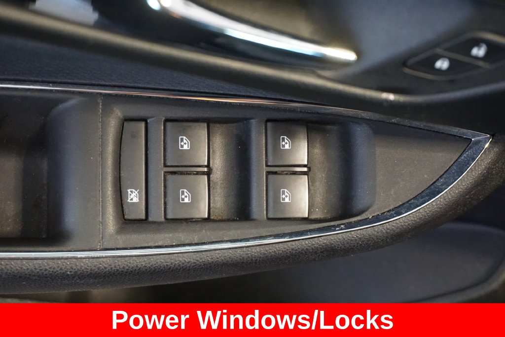 Used 2018 Chevrolet Cruze LT w/ Convenience Package FWD image 5