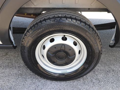 Used 2025 Ford Transit 250 148 High Roof Extended image 23