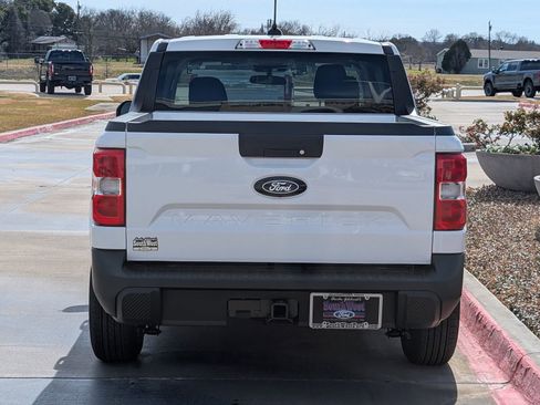 New 2026 Ford Maverick XLT image 4