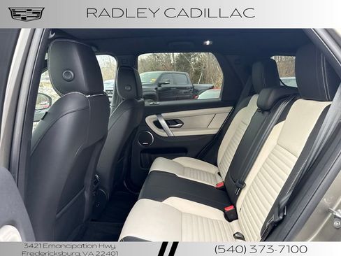 Used 2024 Land Rover Discovery Sport Dynamic SE image 11