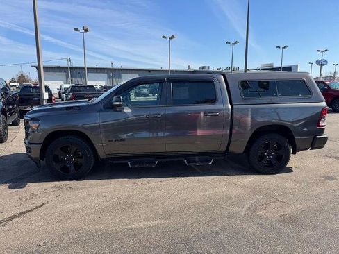 Used 2022 RAM 1500 Big Horn AWD/4WD image 3