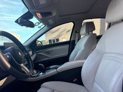 Used 2016 BMW 550i Sedan RWD image 19