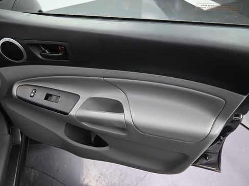 Used 2015 Toyota Tacoma 4x4 Double Cab image 30