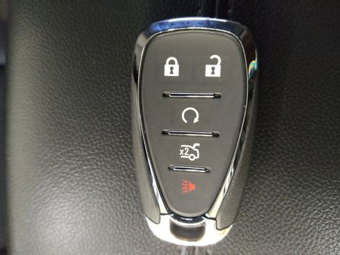 Used 2023 Chevrolet Malibu LT w/ Driver Confidence Package FWD image 32