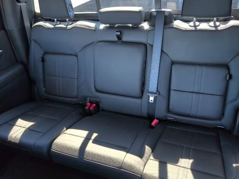 New 2025 Chevrolet Silverado 1500 High Country image 8