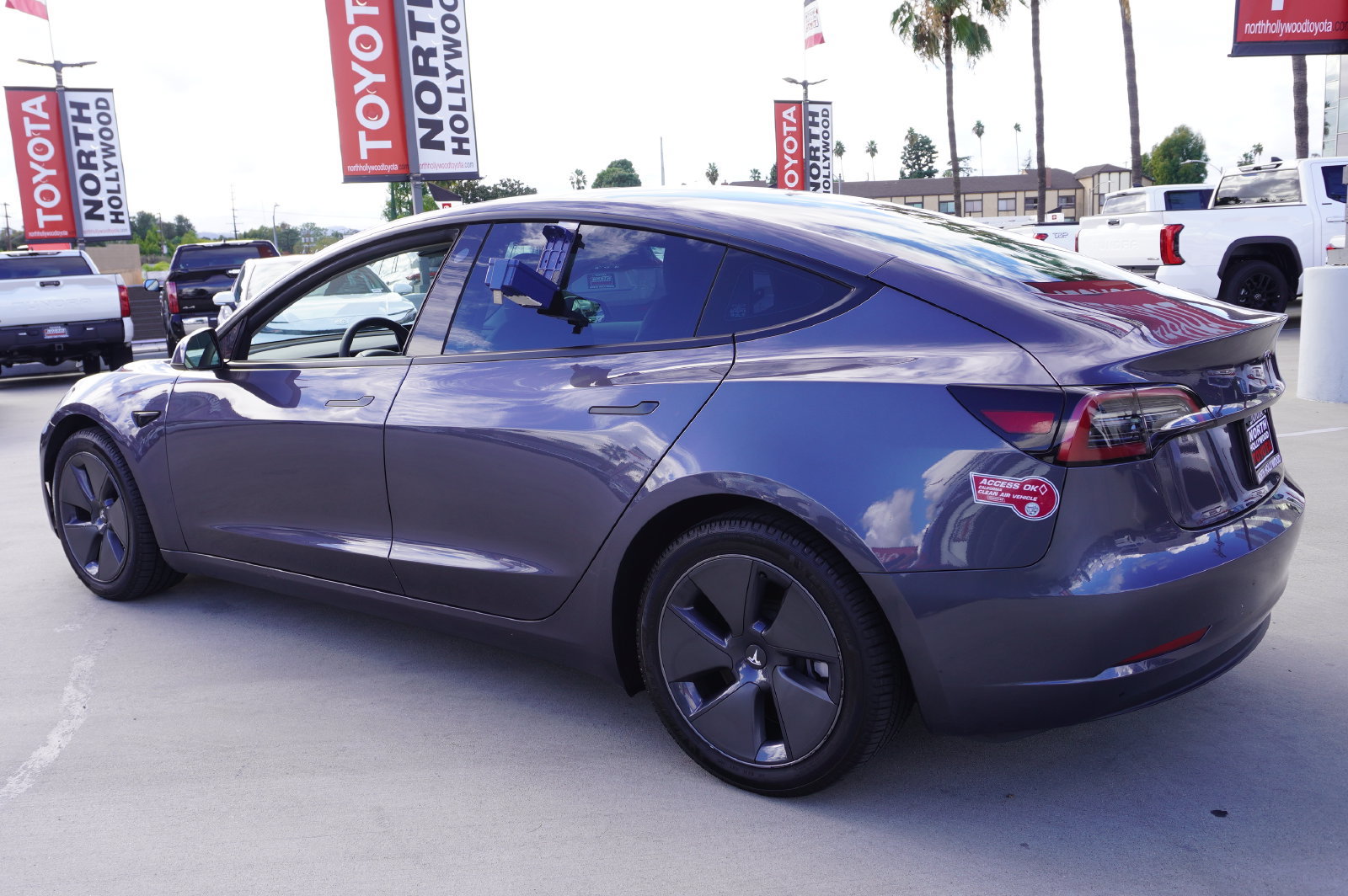 Used 2023 Tesla Model 3 Standard Range RWD image 5