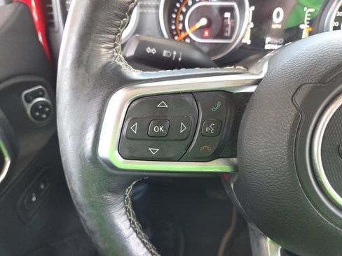 Used 2019 Jeep Wrangler Unlimited Sahara w/ Dual Top Group AWD/4WD image 54