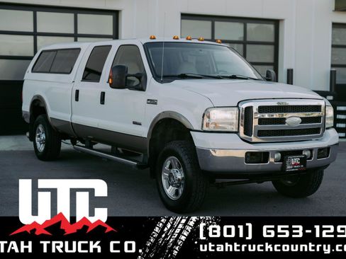 Used 2005 Ford F350 Lariat image 1