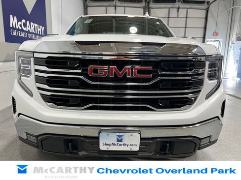 Used 2023 GMC Sierra 1500 SLT w/ SLT Convenience Package image 10