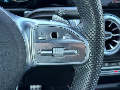 Certified 2022 Mercedes-Benz GLB 250 image 30