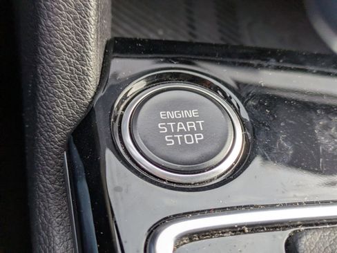 Certified 2025 Kia Sportage SX image 31