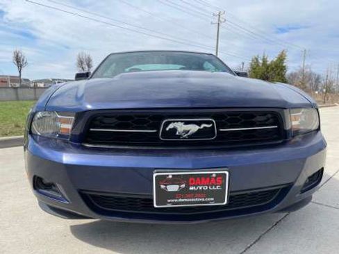 Used 2010 Ford Mustang V6 image 3