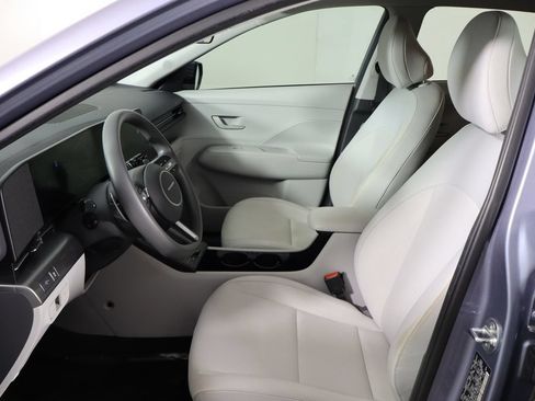Used 2024 Hyundai Kona SE FWD image 14