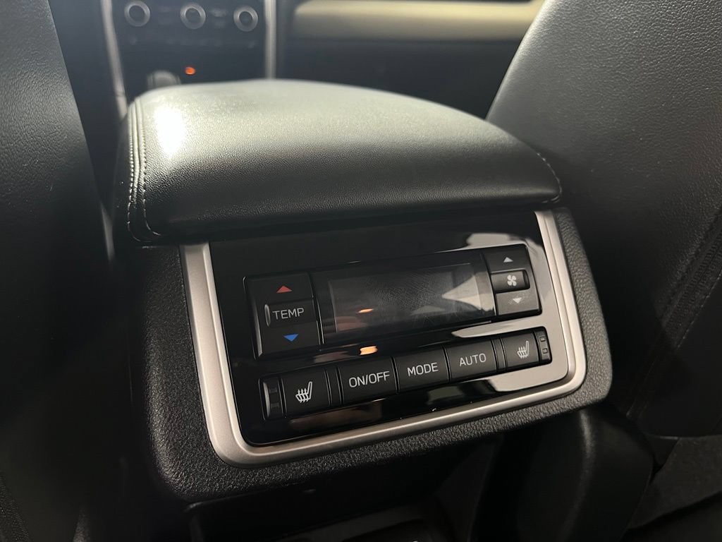 Used 2022 Subaru Ascent Limited AWD/4WD image 15