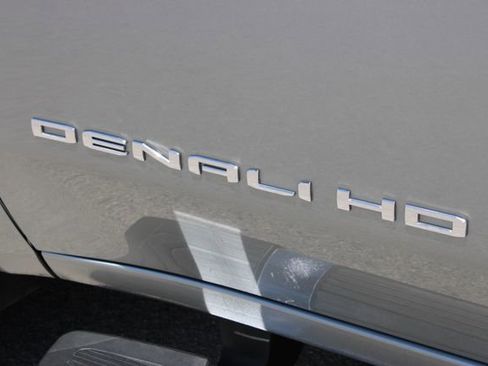 Used 2024 GMC Sierra 3500 Denali w/ Denali Reserve Package AWD/4WD image 20