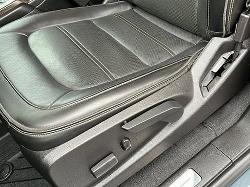 Used 2020 GMC Canyon Denali image 17