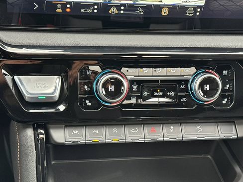 New 2026 GMC Sierra 1500 AT4 w/ AT4 Preferred Package image 18