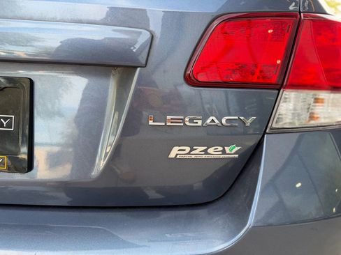 Used 2013 Subaru Legacy 2.5i Premium w/ All-Weather Pkg image 17