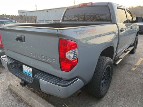 Used 2018 Toyota Tundra SR5 w/ TRD Off Road Package image 6